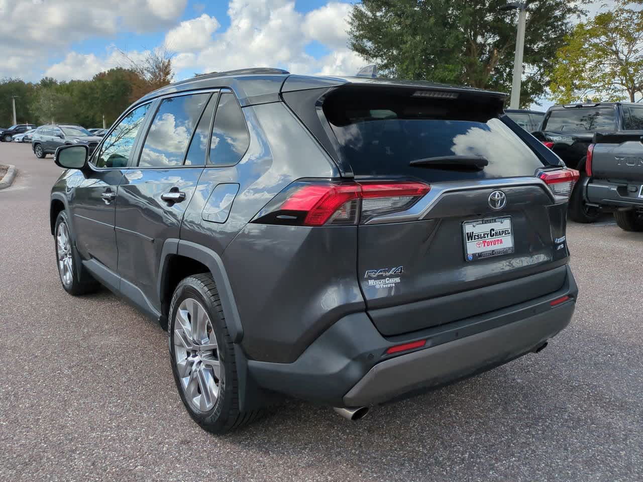 Thumbnail: 2020 Toyota RAV4 - 4