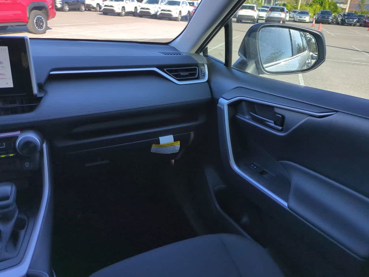 Thumbnail: 2025 Toyota RAV4 - 16