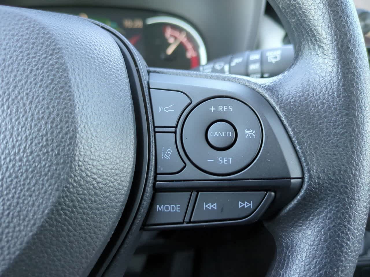 Thumbnail: 2025 Toyota RAV4 - 24