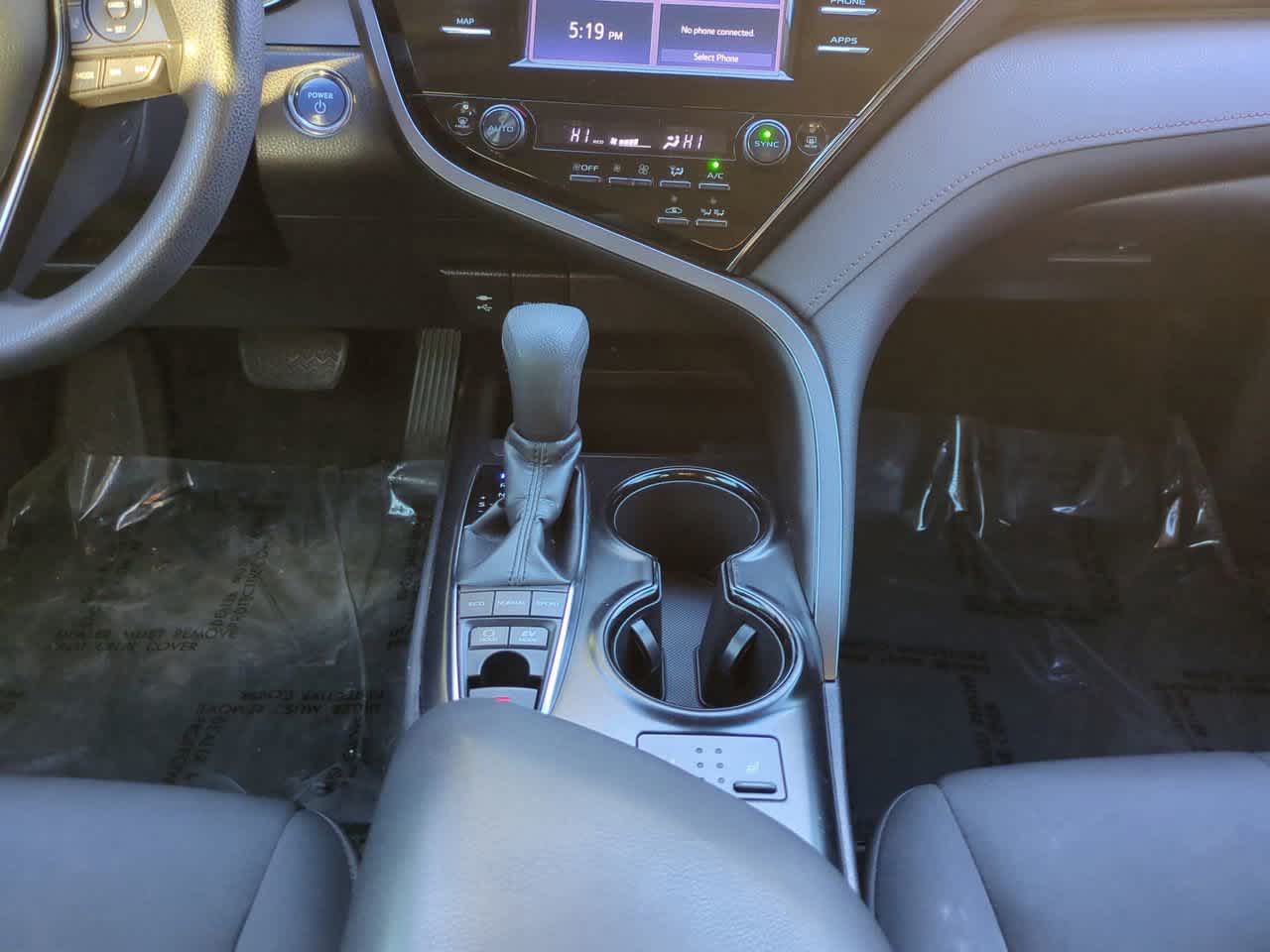 Thumbnail: 2019 Toyota Camry - 17