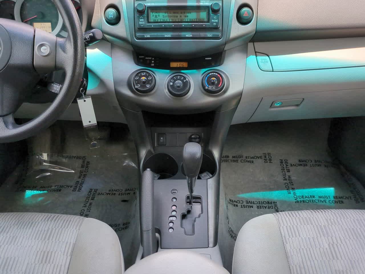Thumbnail: 2012 Toyota RAV4 - 18