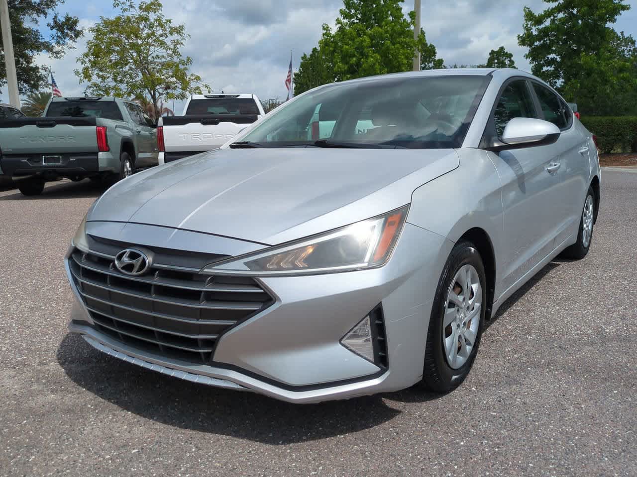 Thumbnail: 2019 Hyundai Elantra - 2