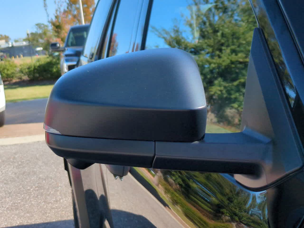 Thumbnail: 2025 Toyota 4Runner - 12