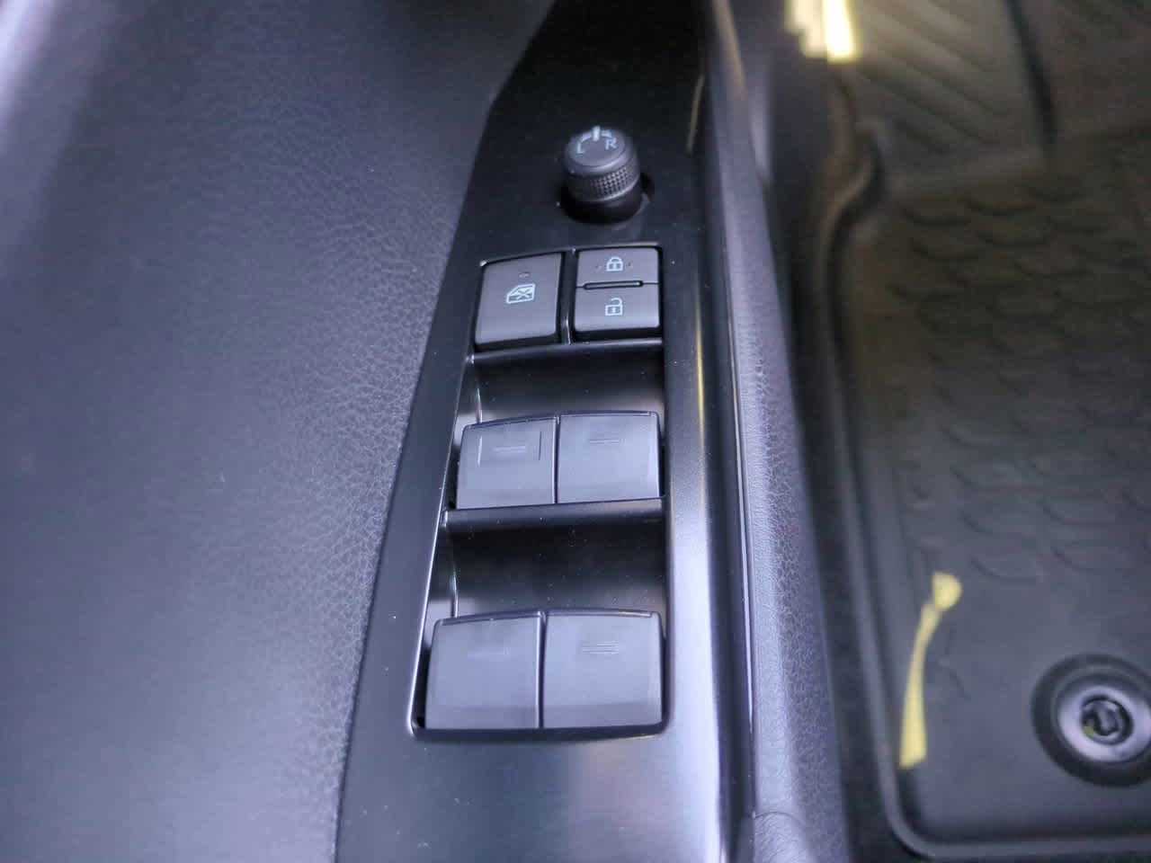 Thumbnail: 2026 Toyota Camry - 21