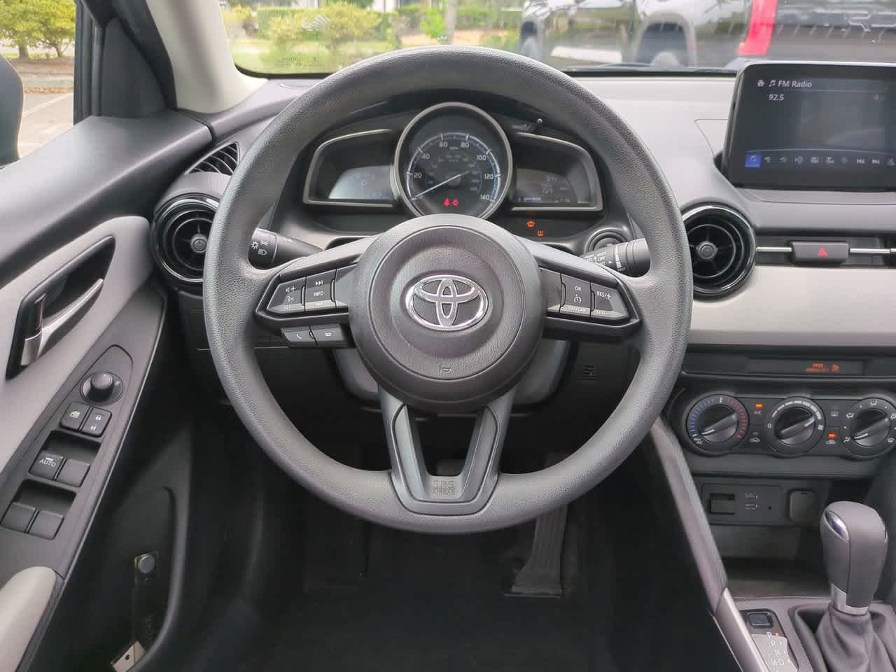Thumbnail: 2019 Toyota Yaris - 15