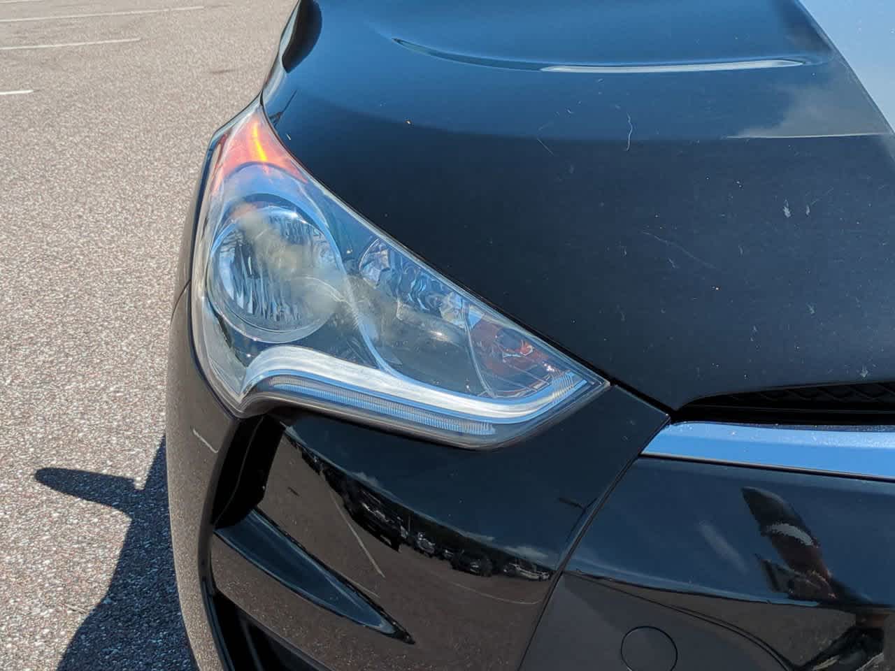 Thumbnail: 2014 Hyundai Veloster - 10
