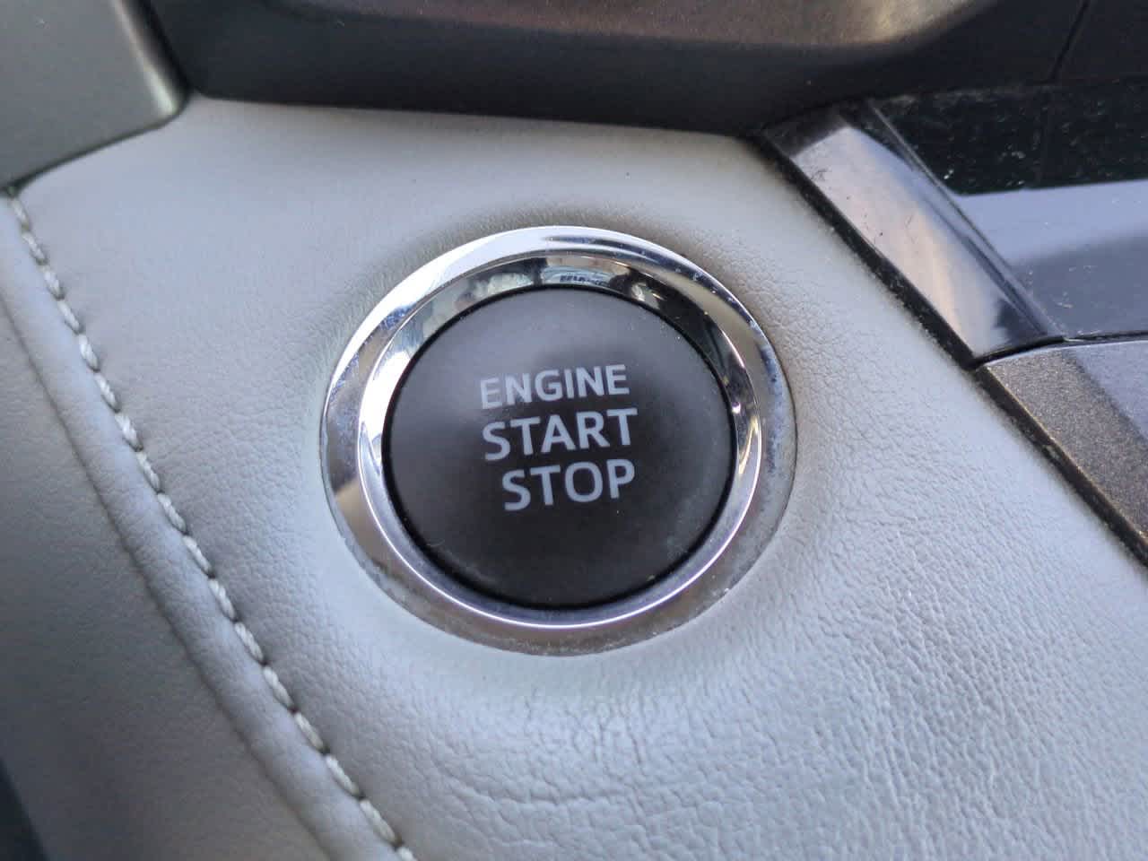 Thumbnail: 2014 Toyota RAV4 - 27