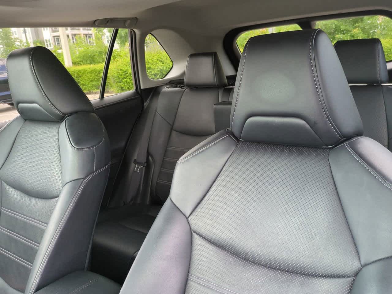 Thumbnail: 2021 Toyota RAV4 - 8