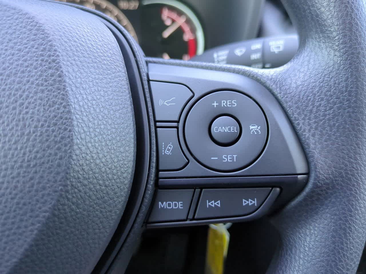 Thumbnail: 2025 Toyota RAV4 - 23