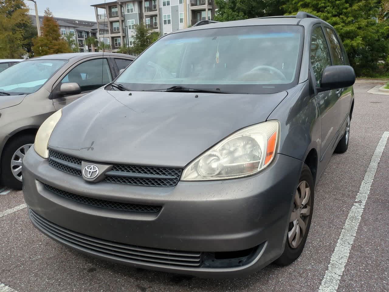 Thumbnail: 2005 Toyota Sienna - 2