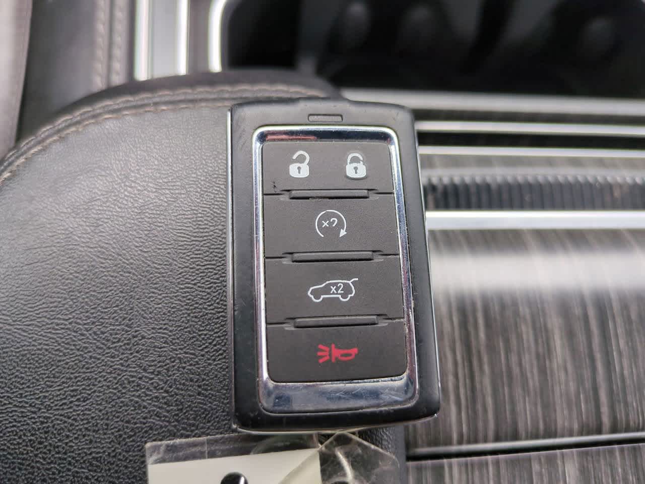 Thumbnail: 2024 Jeep Wagoneer - 29