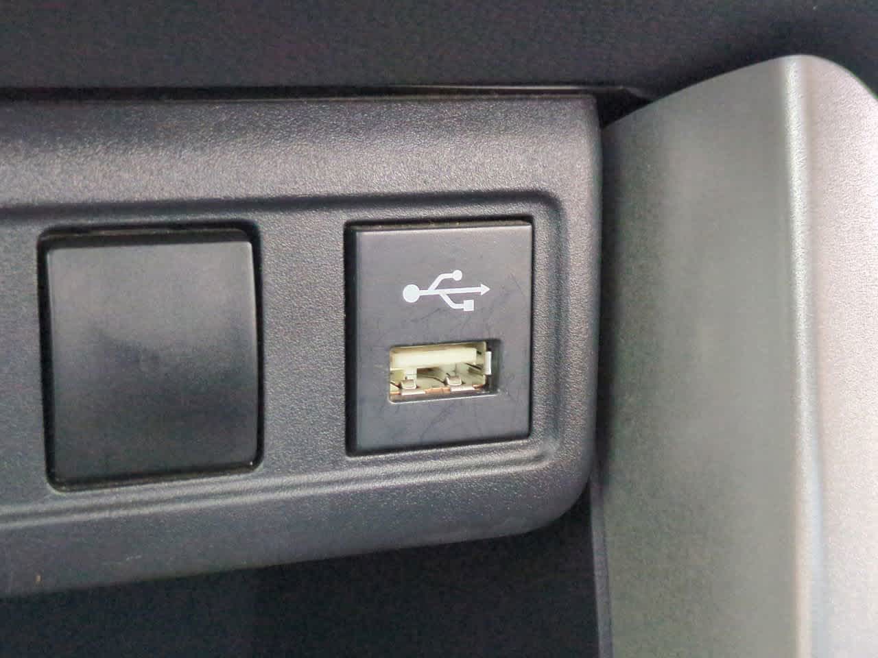 Thumbnail: 2022 Toyota Corolla Cross - 21