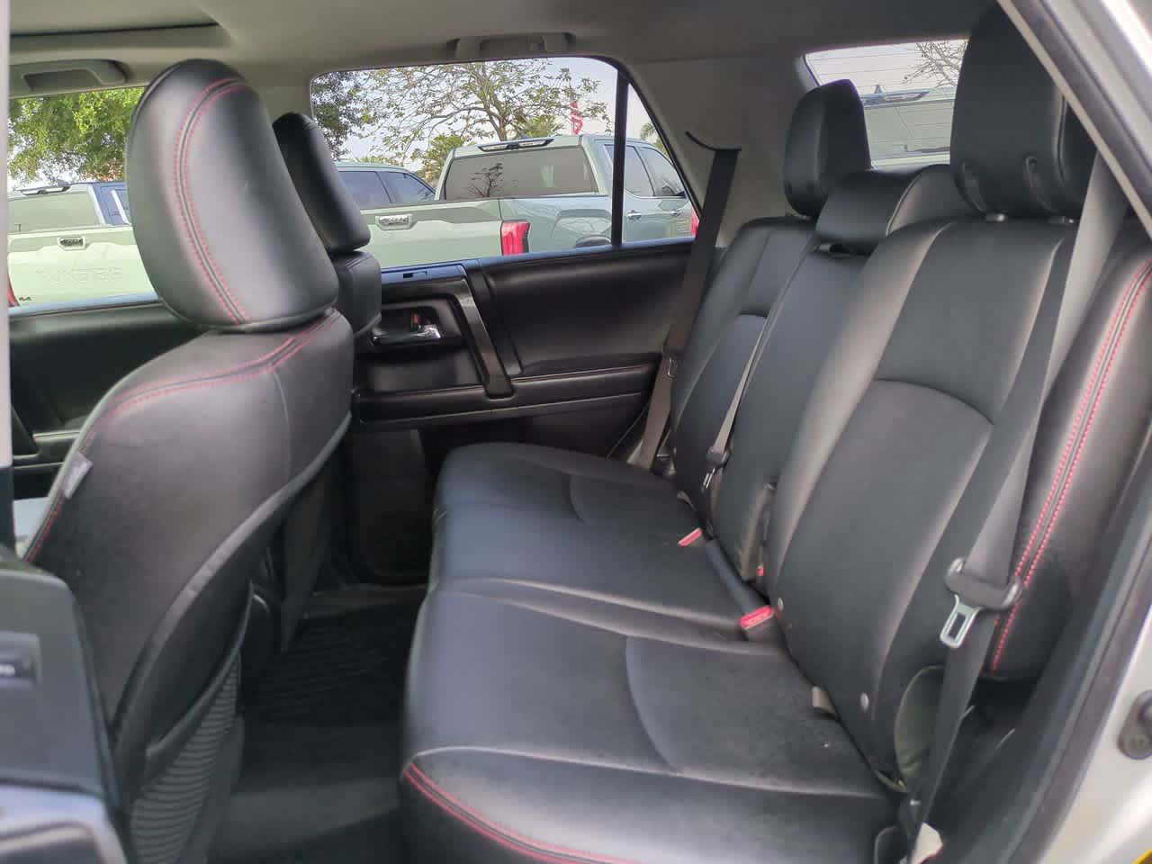 Thumbnail: 2014 Toyota 4Runner - 13