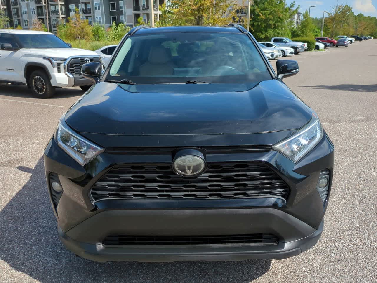 Thumbnail: 2019 Toyota RAV4 - 9