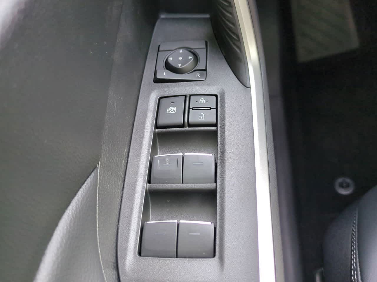 Thumbnail: 2025 Toyota RAV4 - 23