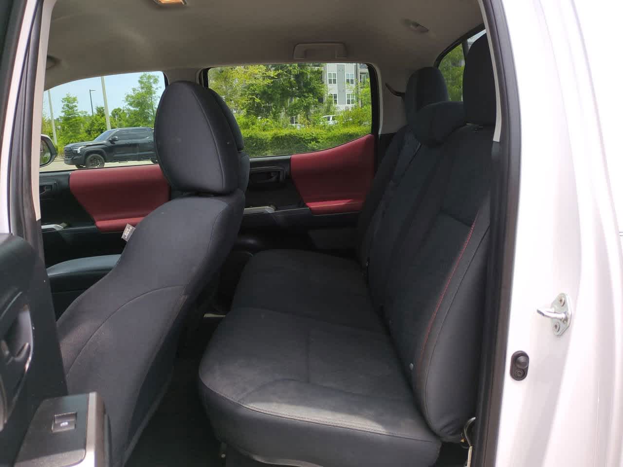 2022 Toyota Tacoma SR5 13