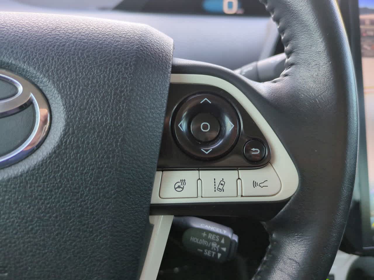 Thumbnail: 2018 Toyota Prius Prime - 24