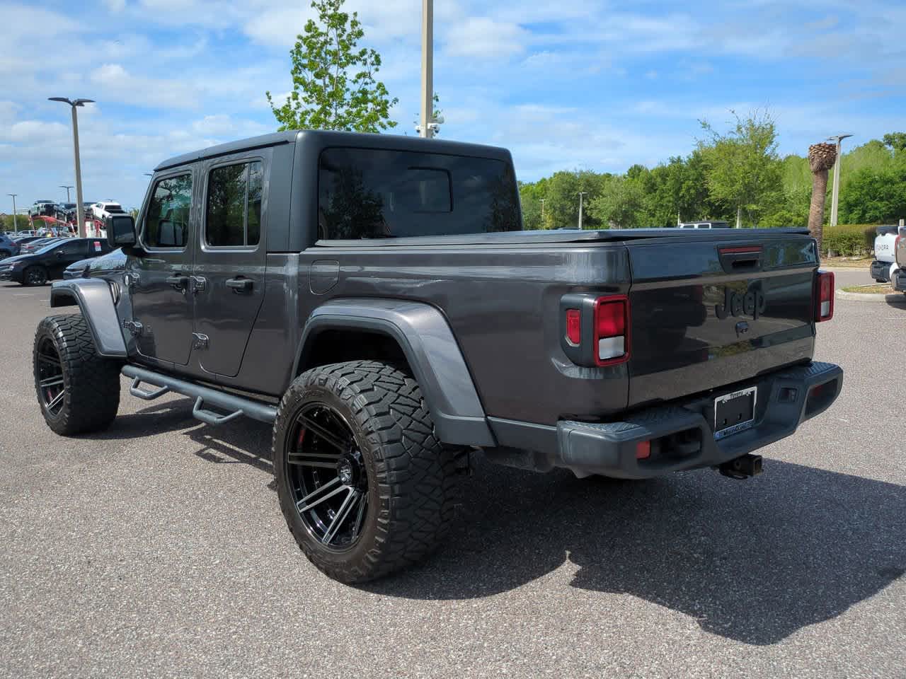 Thumbnail: 2020 Jeep Gladiator - 4