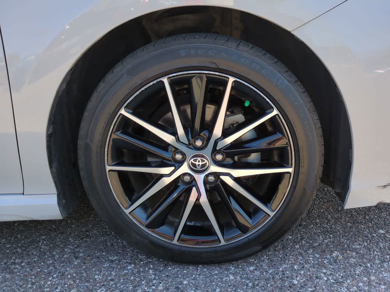 Thumbnail: 2022 Toyota Camry - 11