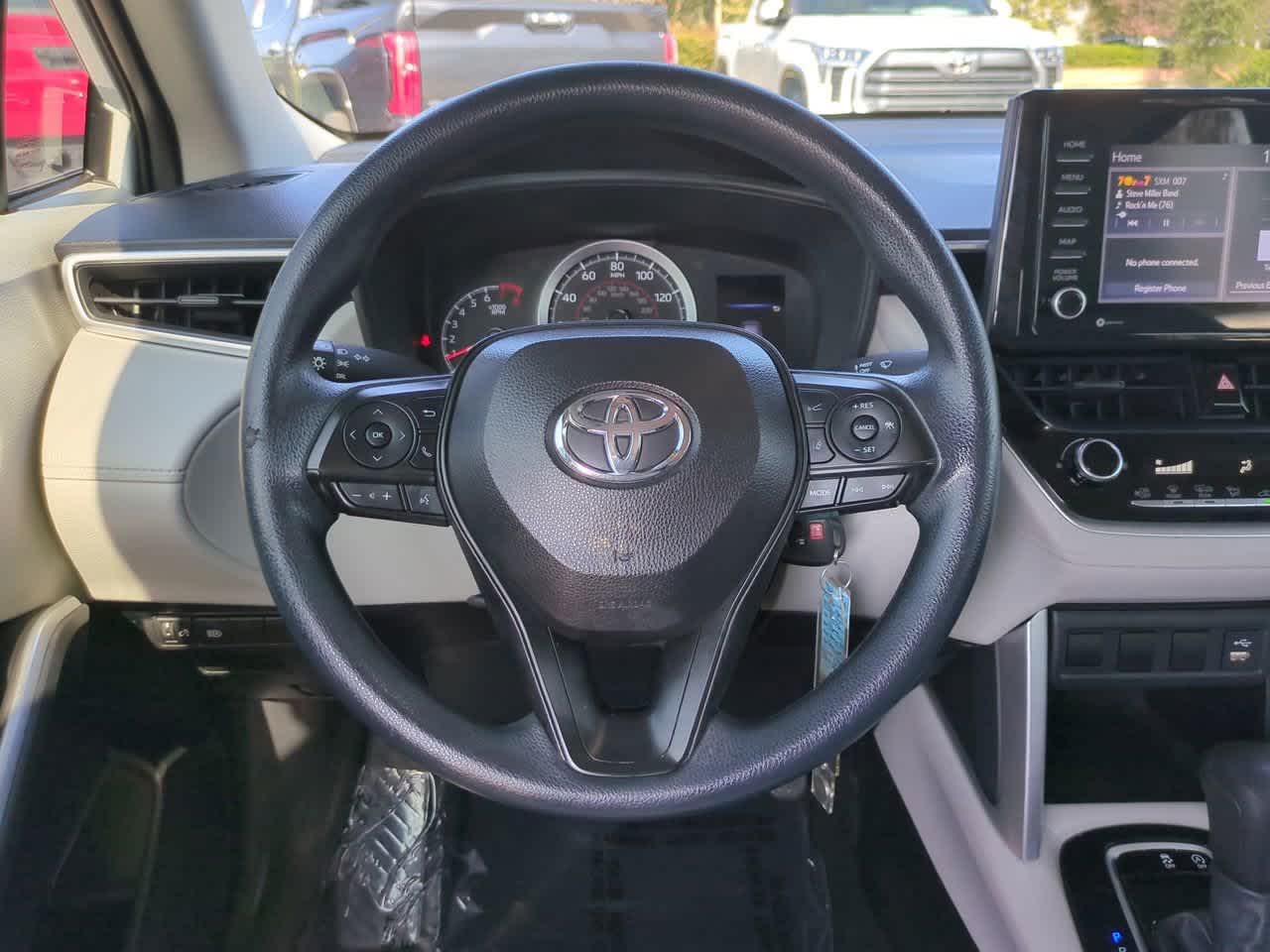 Thumbnail: 2022 Toyota Corolla Cross - 15