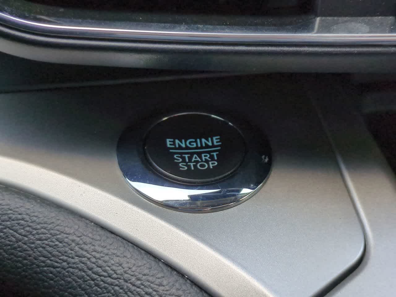 Thumbnail: 2022 Ford Explorer - 28