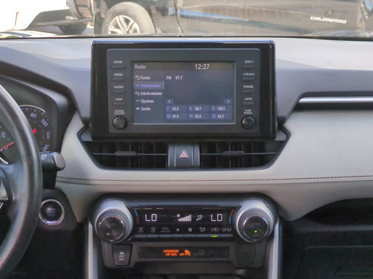 Thumbnail: 2019 Toyota RAV4 - 17