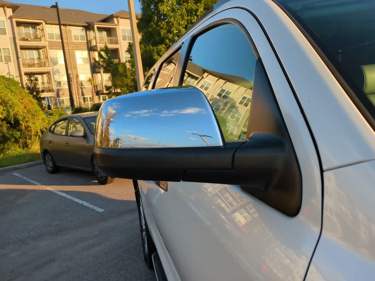 Thumbnail: 2010 Toyota Sequoia - 11