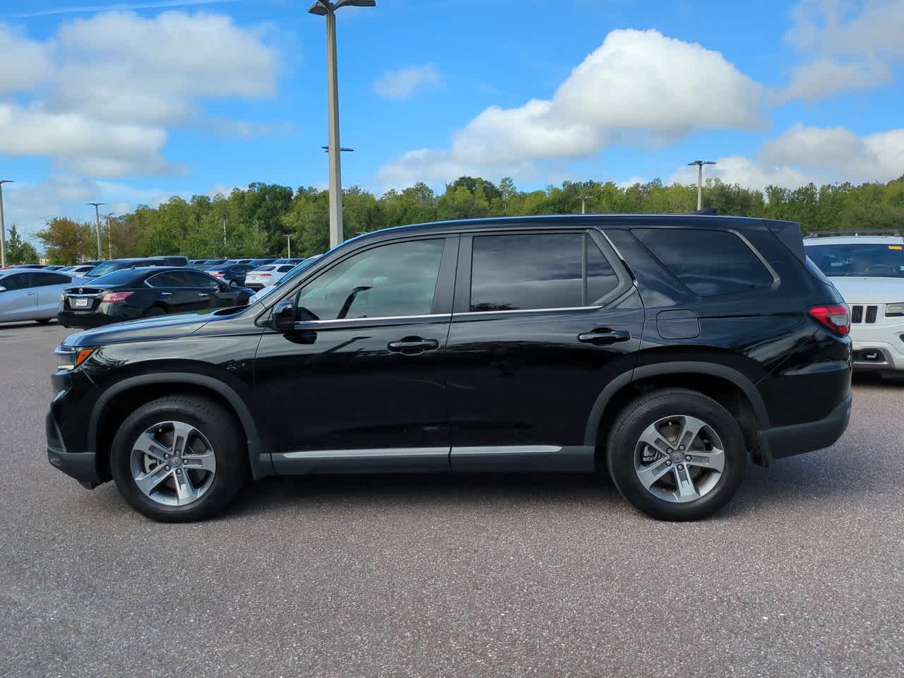 Thumbnail: 2024 Honda Pilot - 3