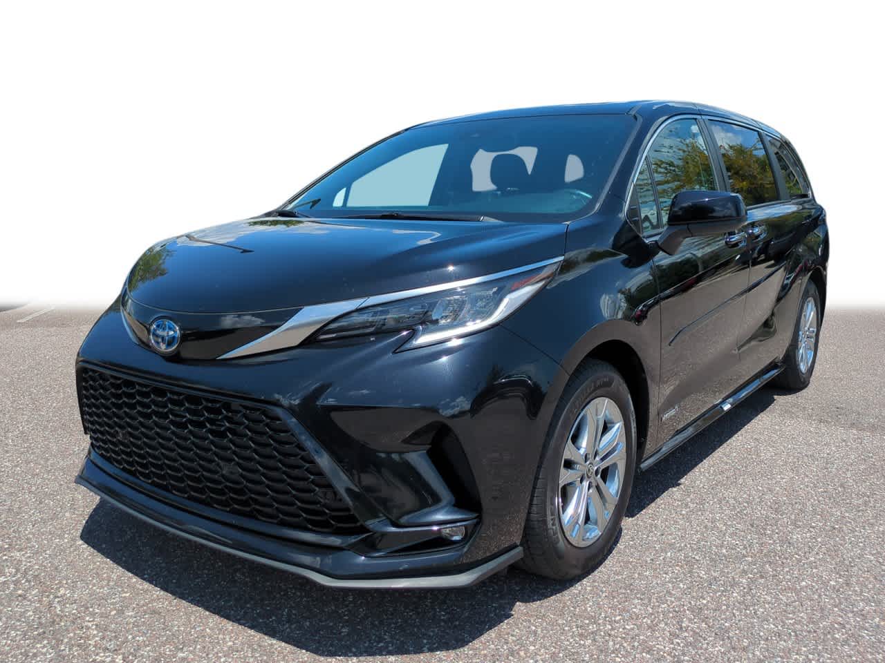Thumbnail: 2021 Toyota Sienna - 1