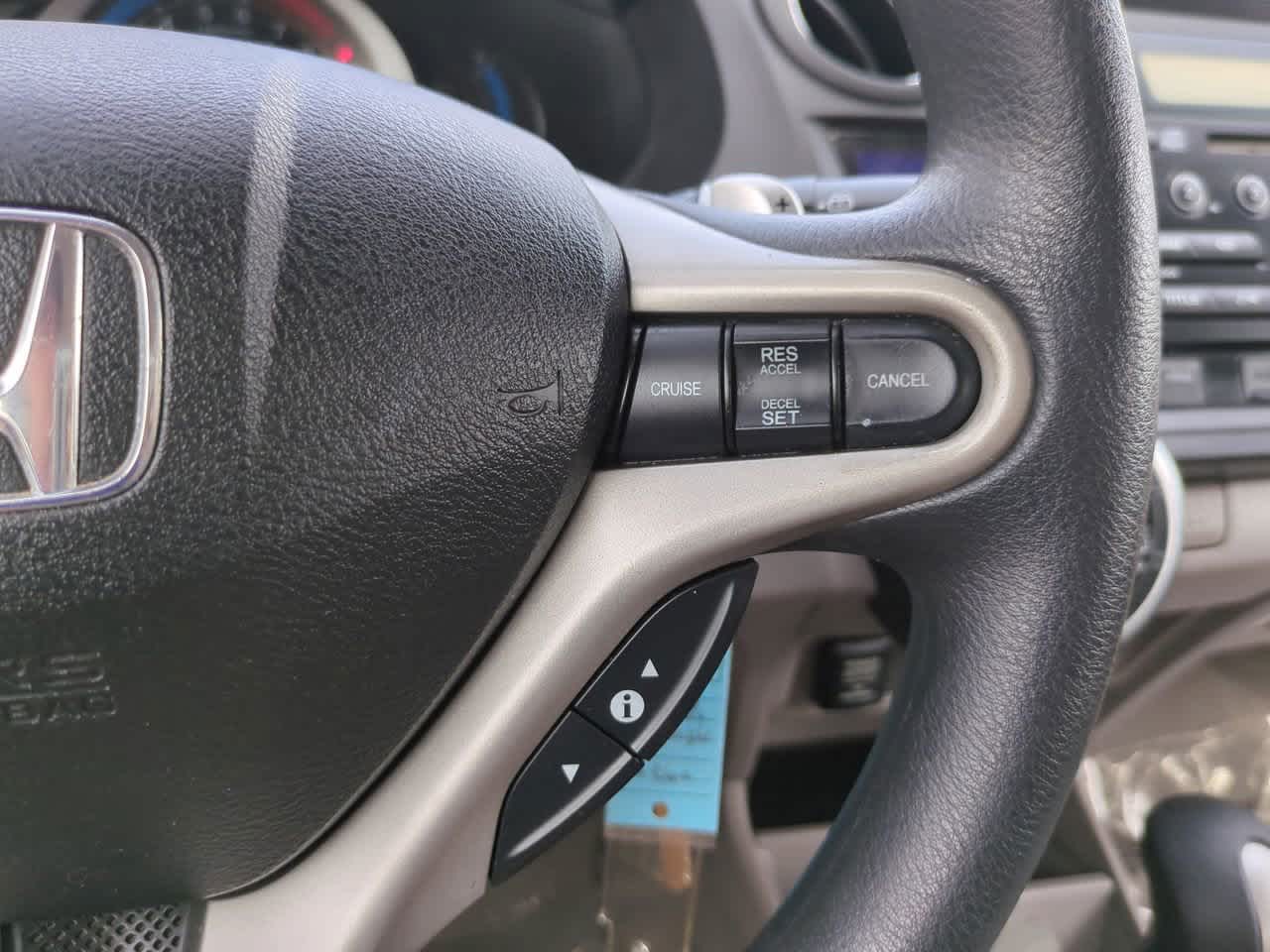 Thumbnail: 2011 Honda Insight - 22