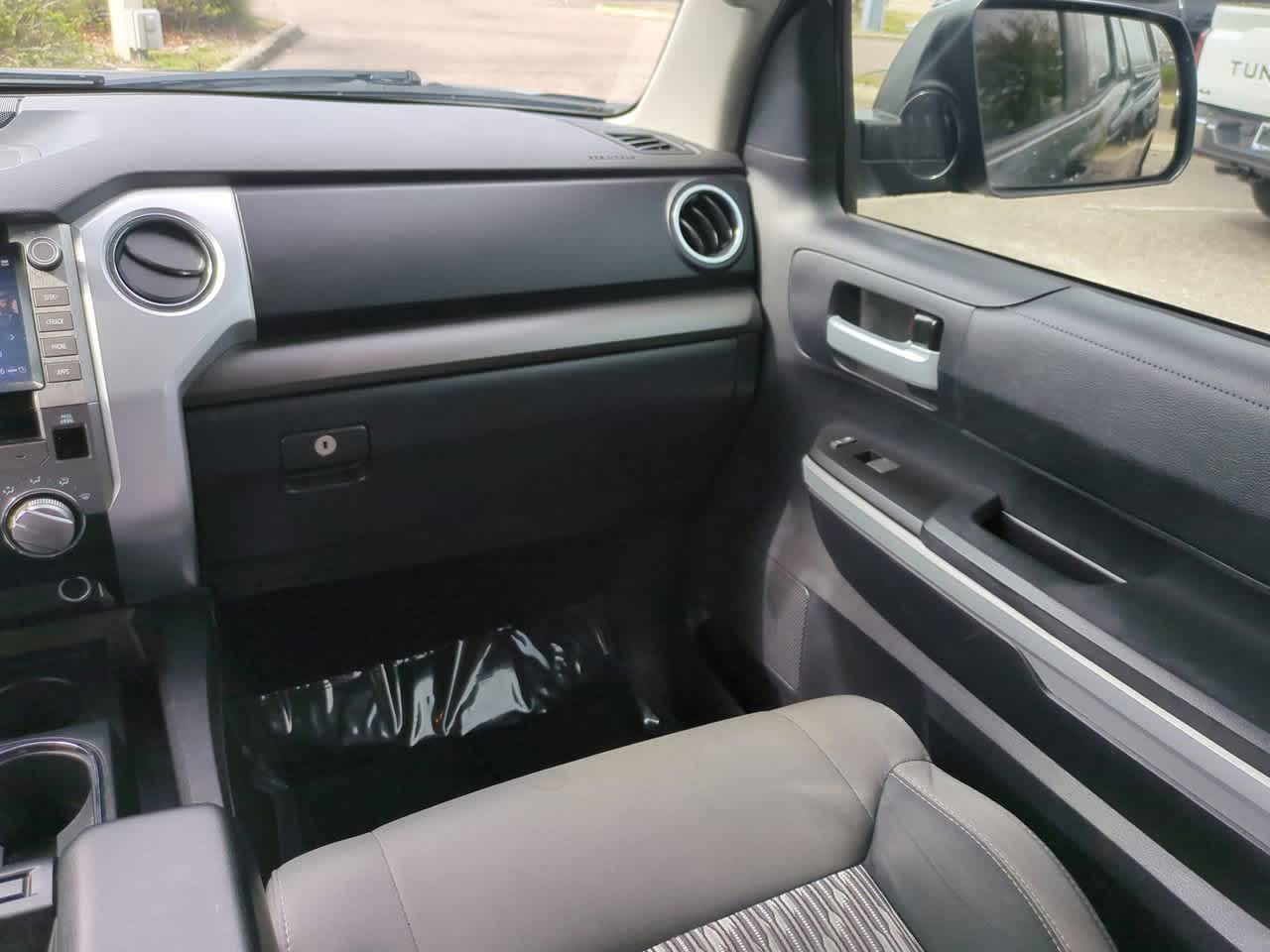 Thumbnail: 2020 Toyota Tundra - 16