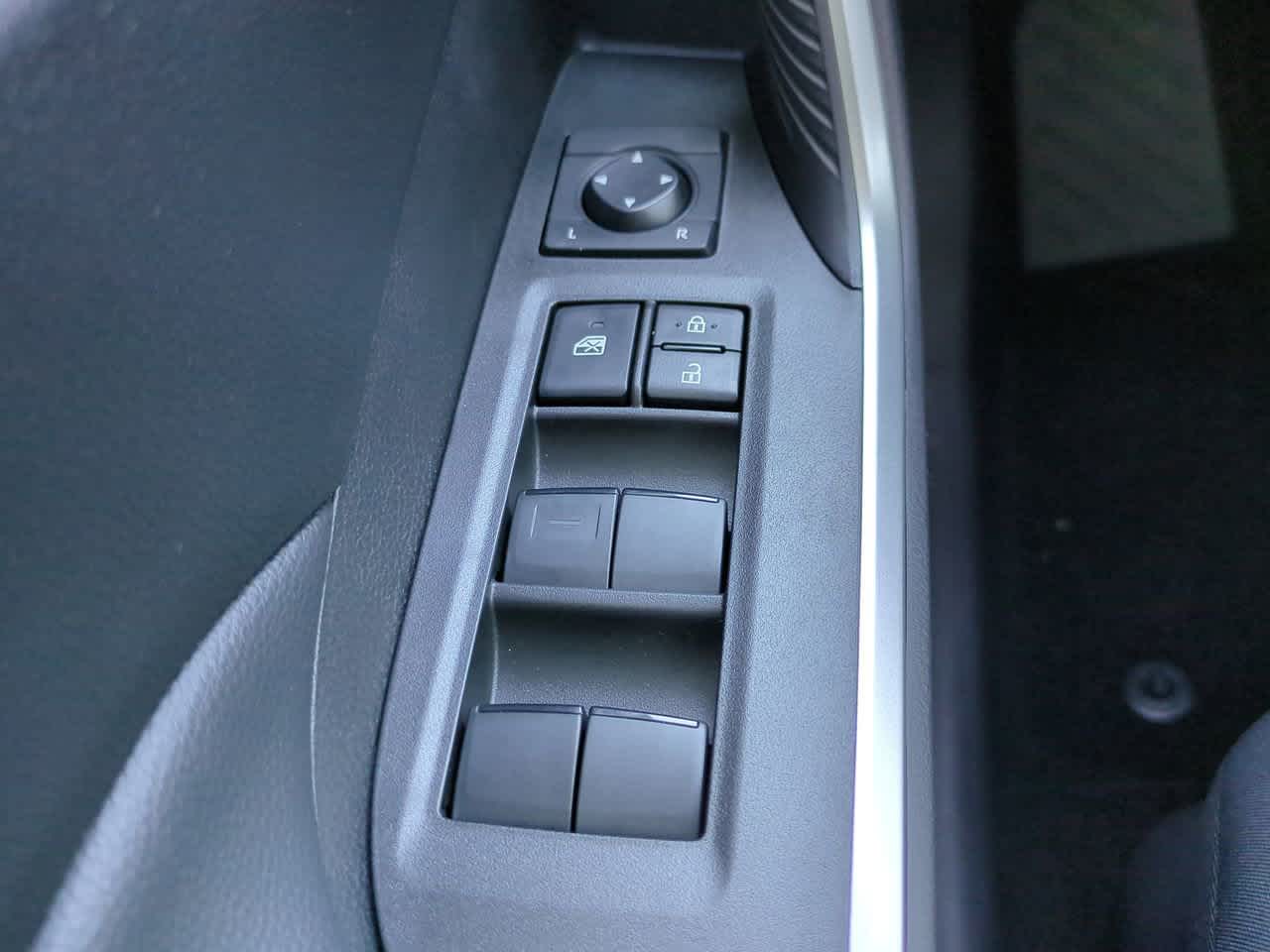 Thumbnail: 2025 Toyota RAV4 - 21