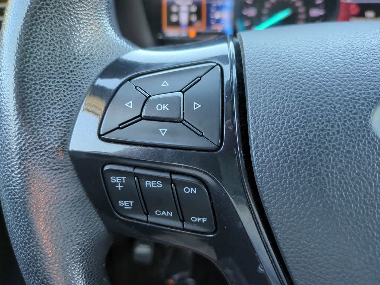 Thumbnail: 2017 Ford Explorer - 25