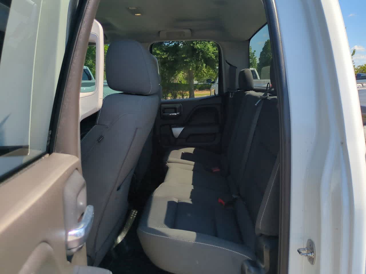 Thumbnail: 2018 Chevrolet Silverado 1500 - 13