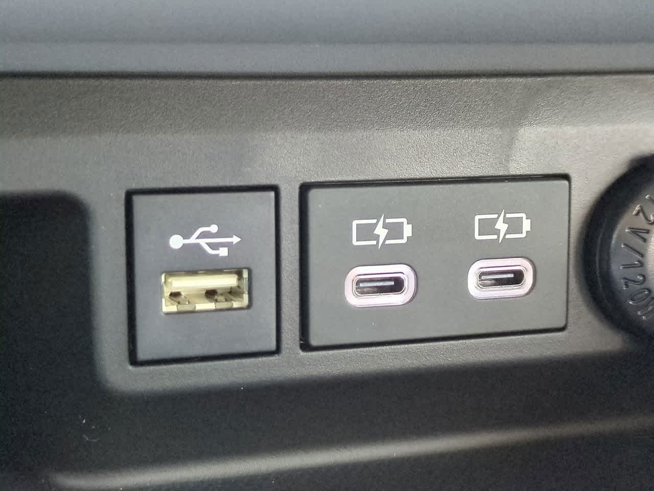 Thumbnail: 2026 Toyota Highlander - 22