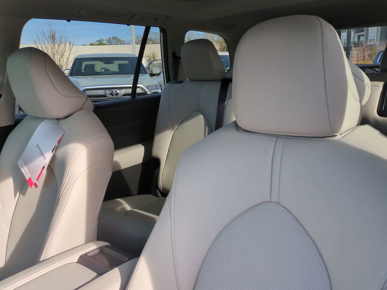 Thumbnail: 2026 Toyota Grand Highlander - 8