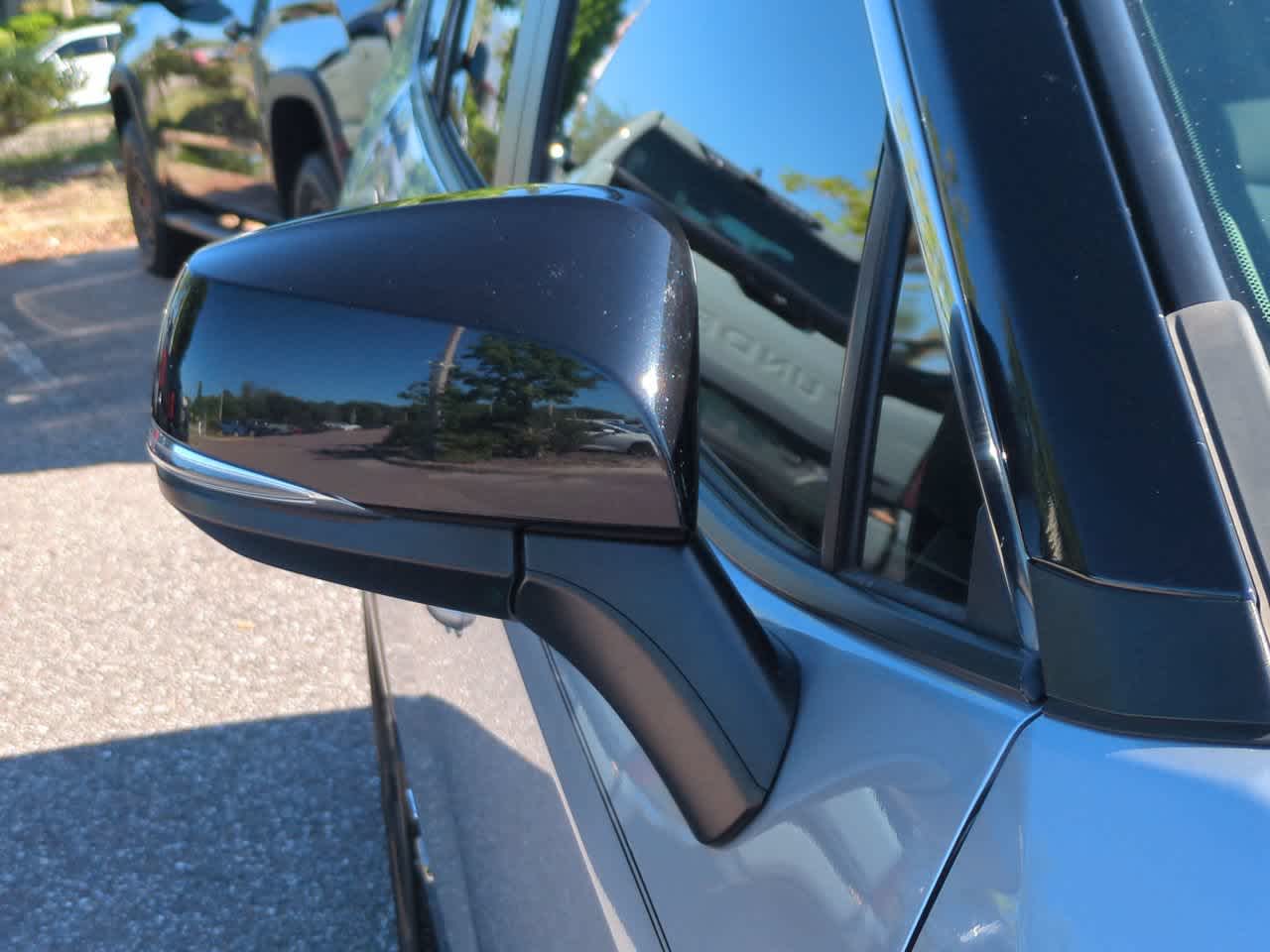 Thumbnail: 2020 Toyota RAV4 - 12