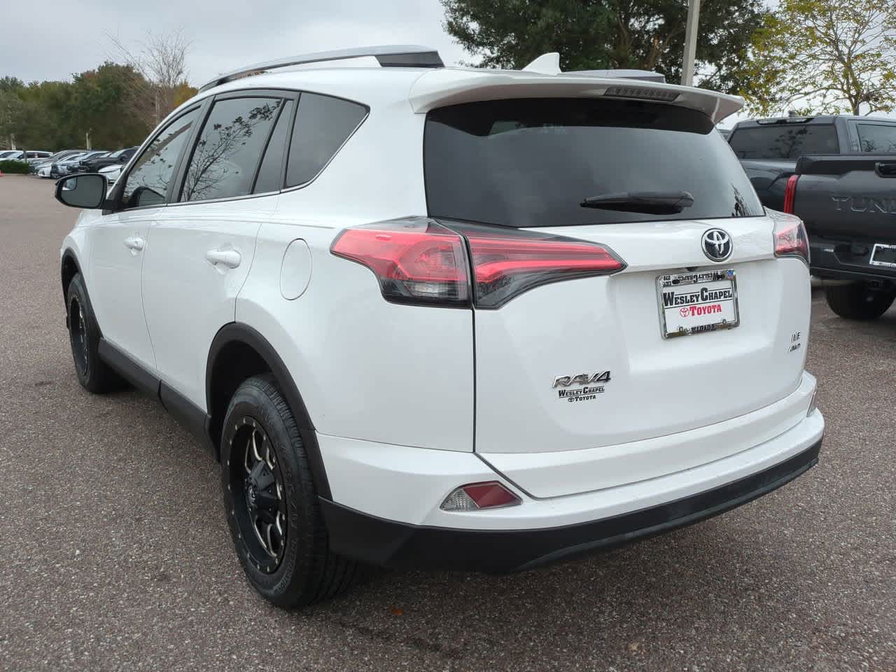 Thumbnail: 2017 Toyota RAV4 - 4