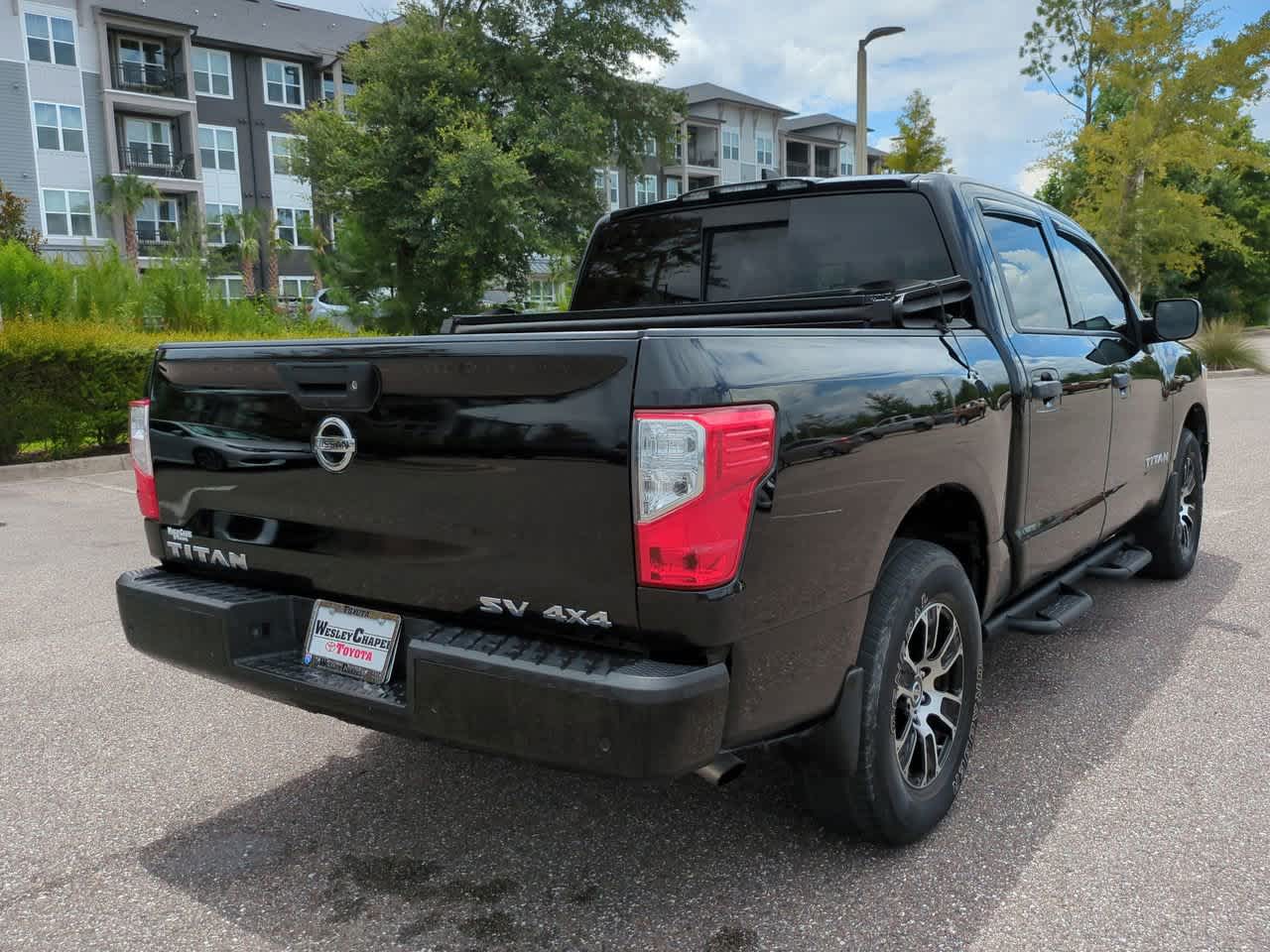 Thumbnail: 2022 Nissan Titan - 6