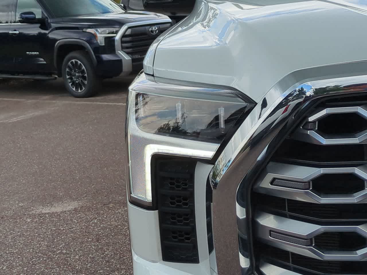 Thumbnail: 2024 Toyota Tundra - 10
