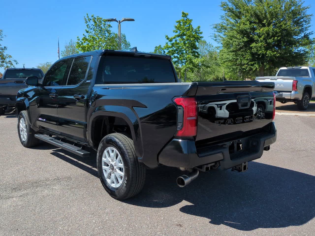 Thumbnail: 2025 Toyota Tacoma - 4