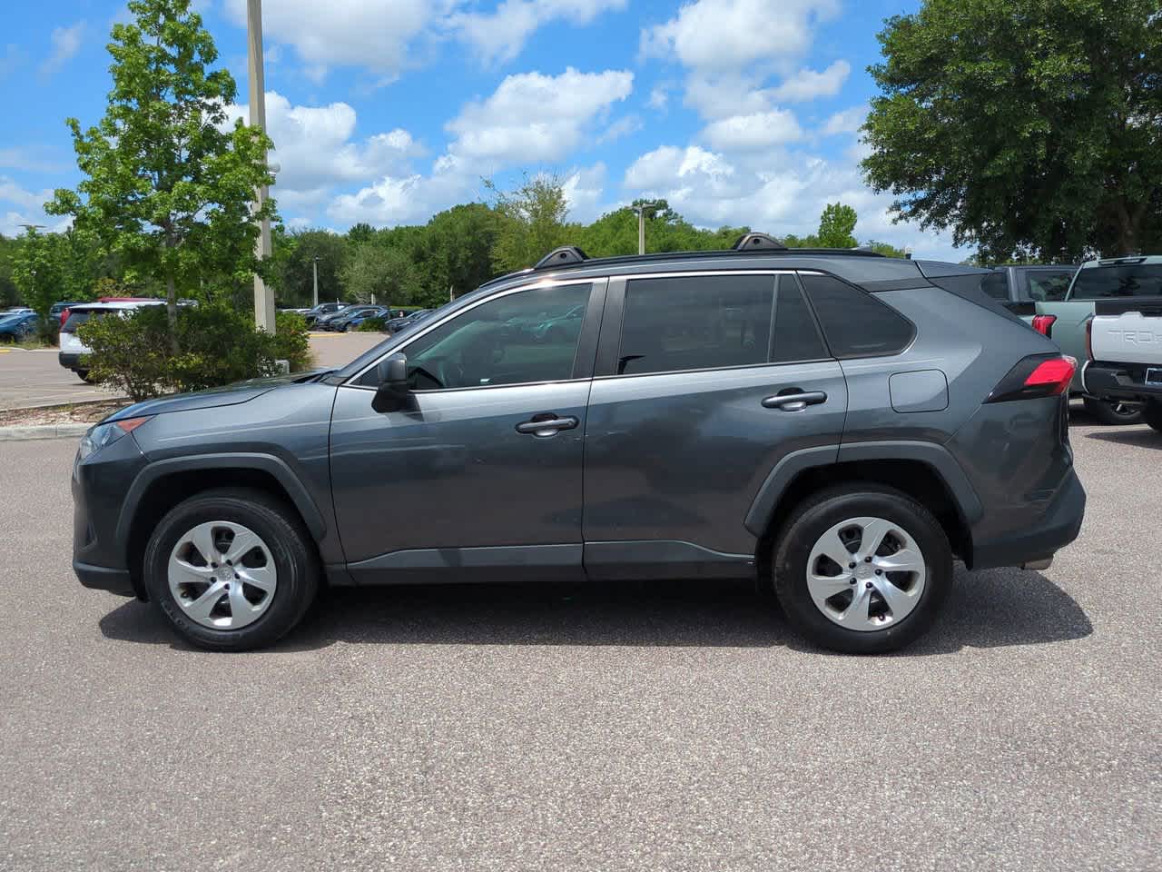 Thumbnail: 2021 Toyota RAV4 - 3
