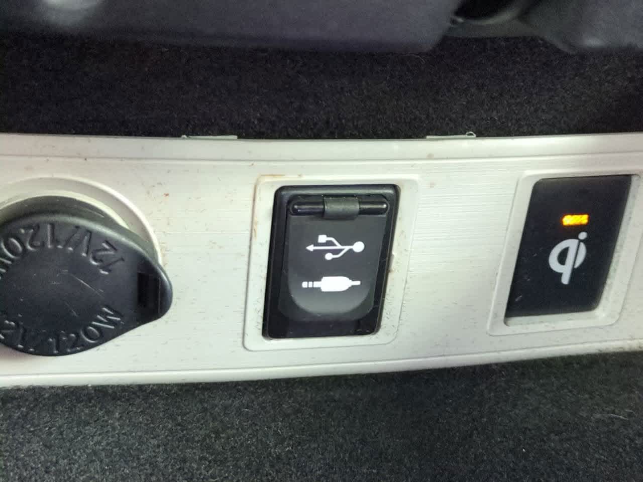 Thumbnail: 2015 Toyota Avalon - 22