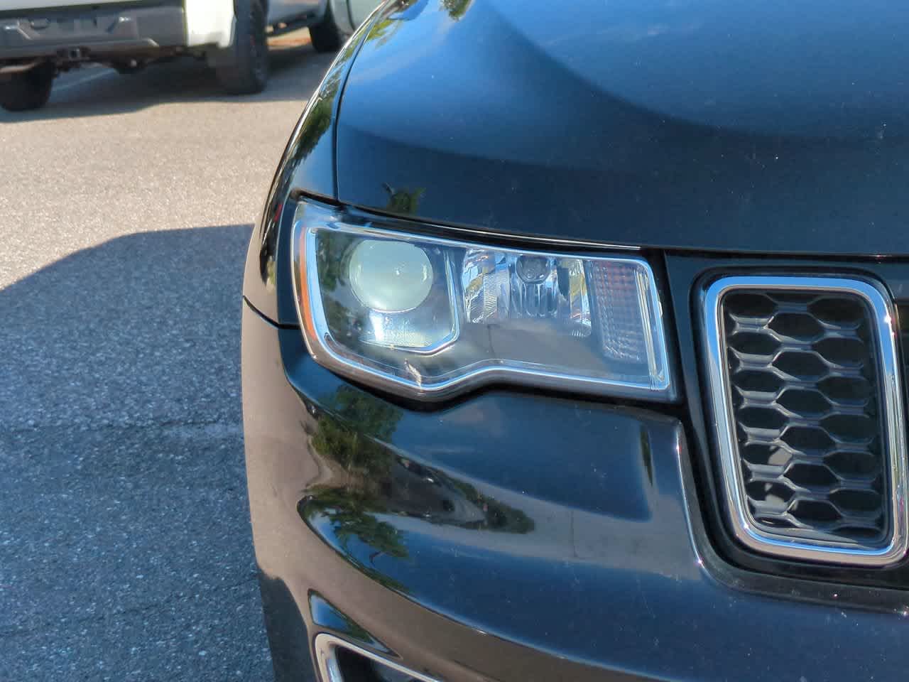 Thumbnail: 2018 Jeep Grand Cherokee - 10
