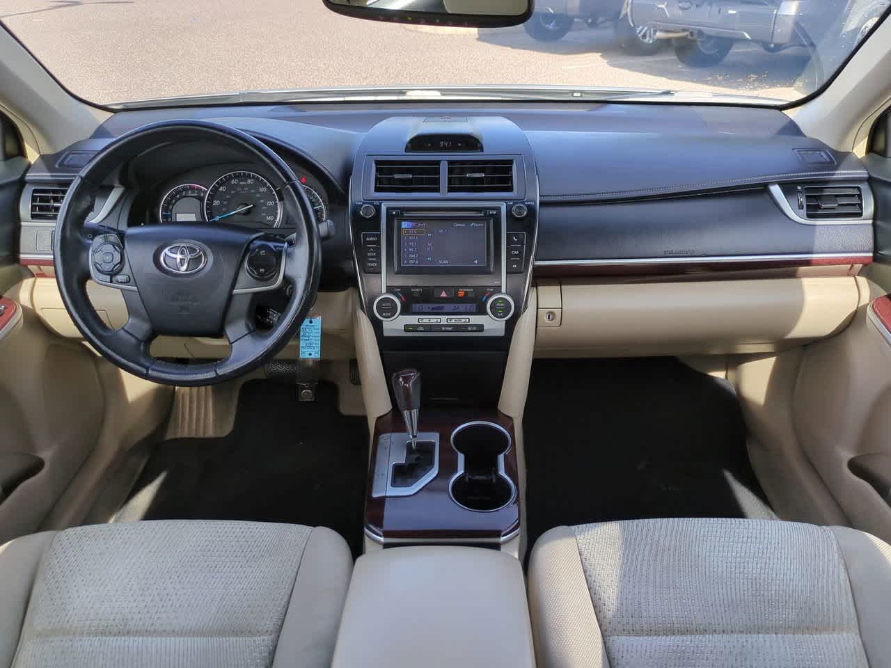 Thumbnail: 2014 Toyota Camry - 14