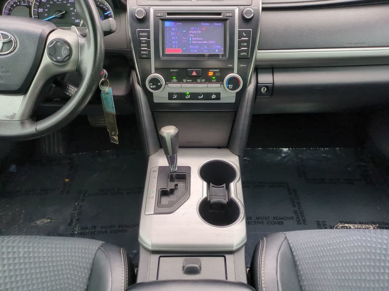 Thumbnail: 2012 Toyota Camry - 18