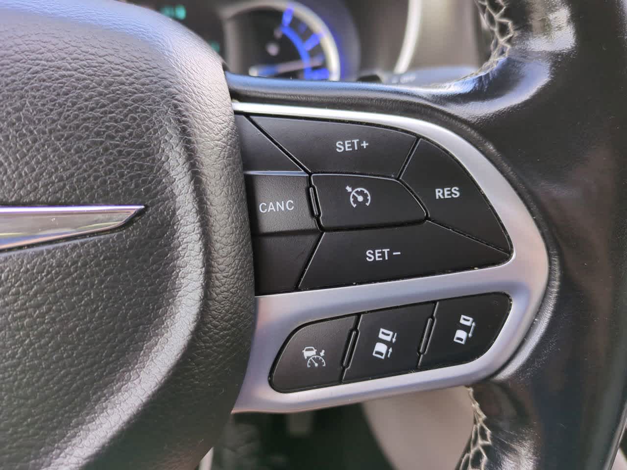 Thumbnail: 2021 Chrysler Pacifica - 26
