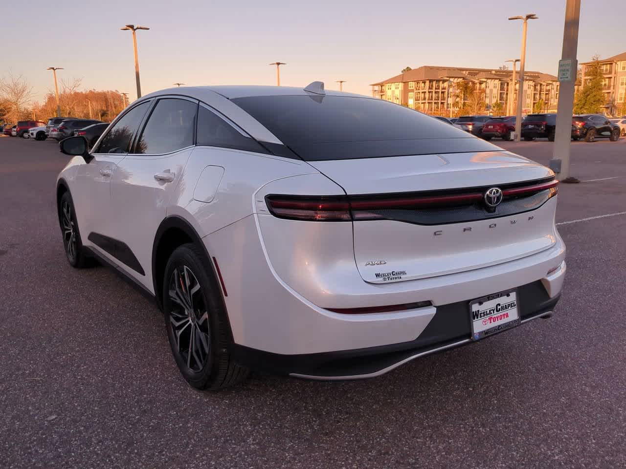 Thumbnail: 2023 Toyota Crown - 4