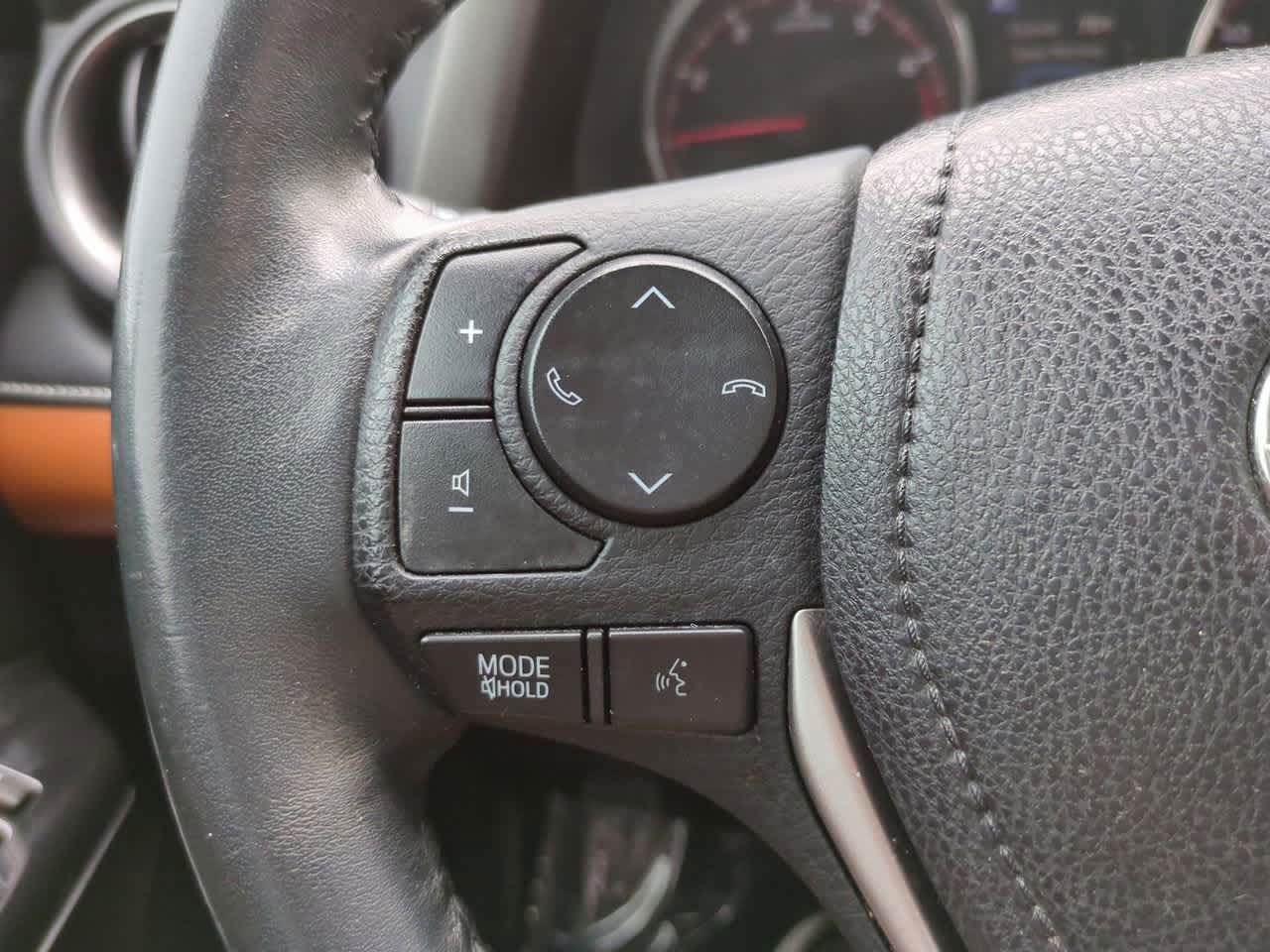 Thumbnail: 2017 Toyota RAV4 - 24