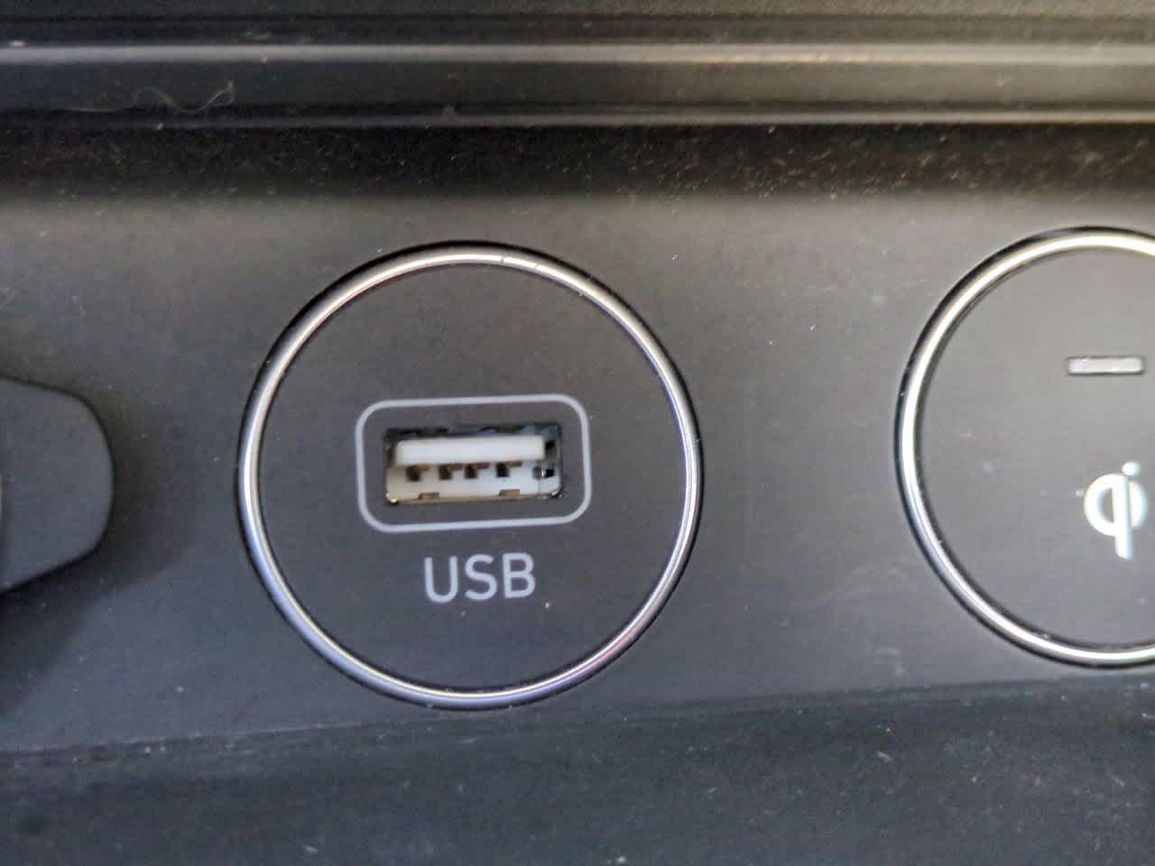 Thumbnail: 2022 Genesis G70 - 22